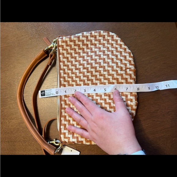 (Pending sale) Clare V Petit Moyen Natural & Cream Woven Checker - Picture 3 of 8